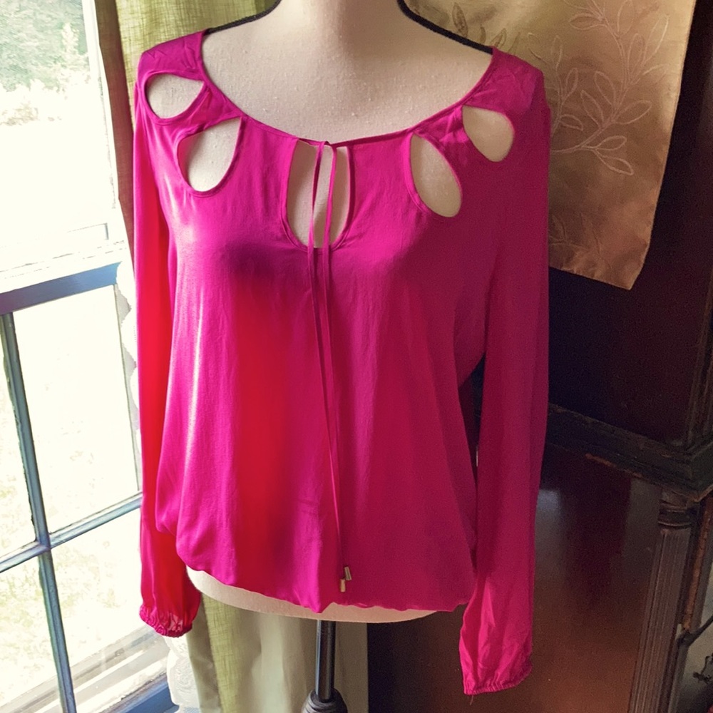 100% Silk Moda International Pink Top